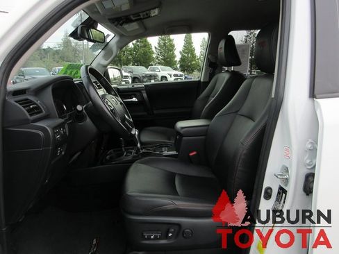 Used 2024 Toyota 4Runner TRD Off-Road Premium image 13