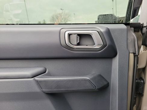 New 2025 Ford Bronco Outer Banks w/ Sasquatch Package image 14