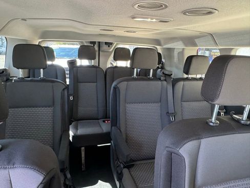 Used 2023 Ford Transit 350 XLT RWD image 5
