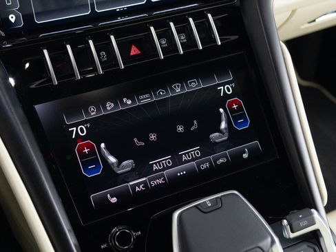 Used 2023 Lamborghini Urus S AWD/4WD image 79