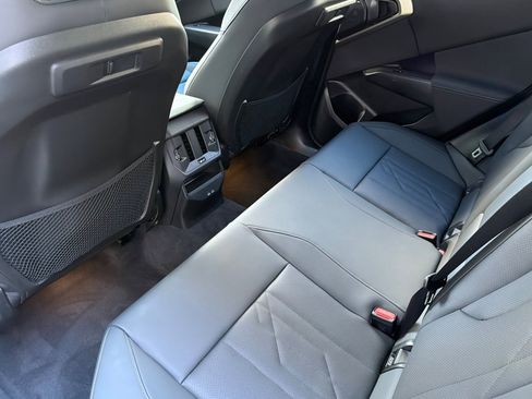 Used 2025 BMW X3 xDrive30i w/ Premium Package image 15