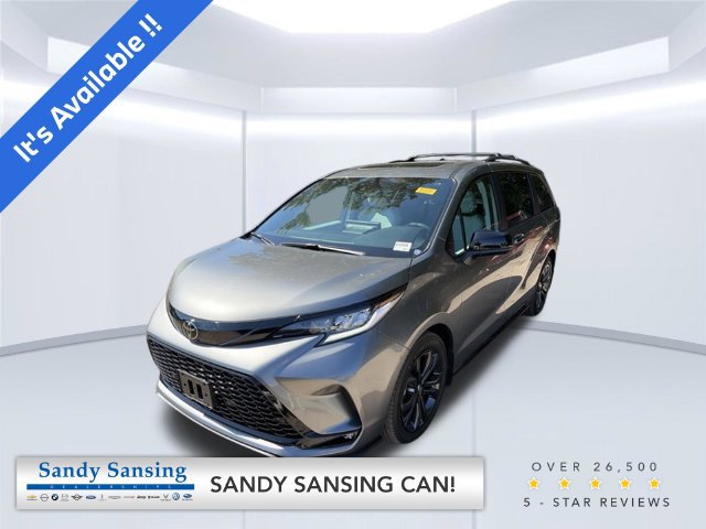 Used 2026 Toyota Sienna XSE FWD image 1
