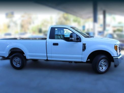 Used 2017 Ford F250 XL w/ Power Equipment Group image 6