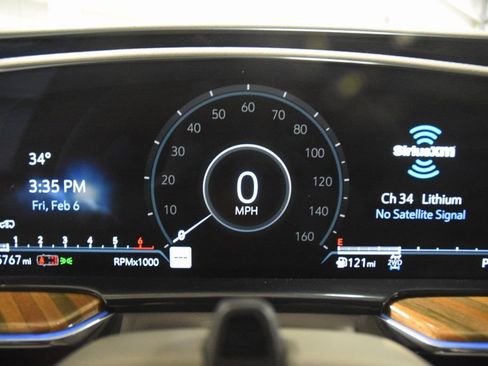 Used 2023 Cadillac Escalade ESV Premium Luxury Platinum w/ Heavy-Duty Trailer Package image 55