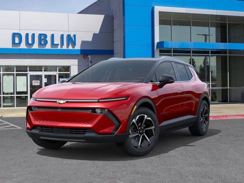 New 2026 Chevrolet Equinox EV LT image 7