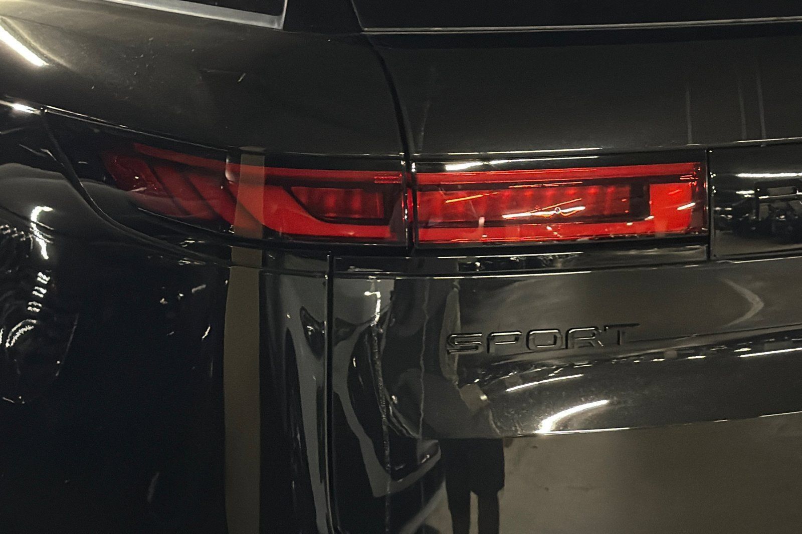 New 2026 Land Rover Range Rover Sport Dynamic SE AWD/4WD image 23