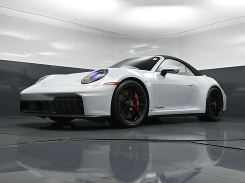 Used 2026 Porsche 911 Carrera GTS RWD image 22