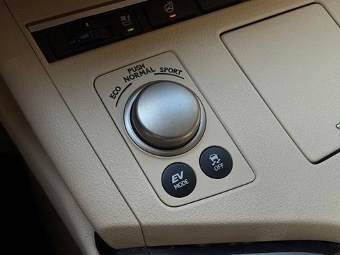 Used 2013 Lexus ES 300h w/ Luxury Pkg FWD image 37