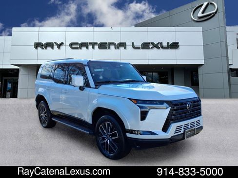 Certified 2024 Lexus GX 550 w/ Cold Area Package image 3