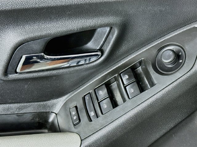 Used 2021 Chevrolet Trax LS w/ Tint and Cruise Package FWD image 20
