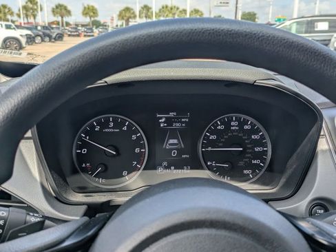 Used 2025 Subaru Crosstrek 2.0i Premium image 7