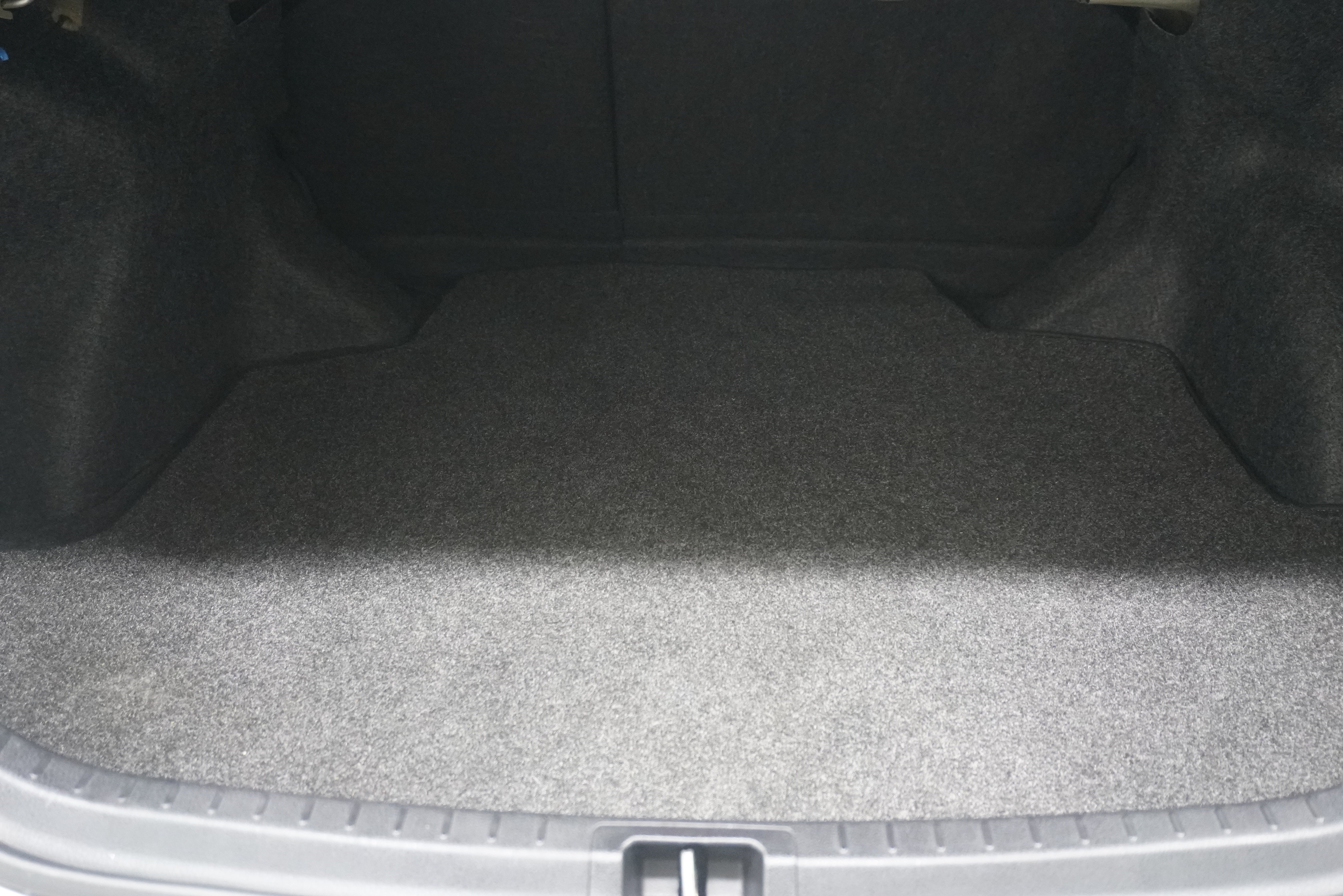 Used 2016 Toyota Corolla L FWD image 21