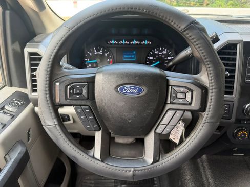 Used 2018 Ford F250 XL w/ Power Equipment Group AWD/4WD image 16