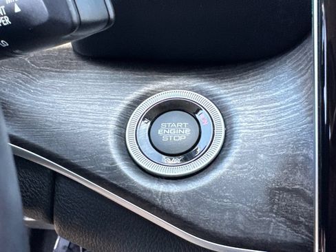 Certified 2021 Jeep Grand Cherokee L Limited AWD/4WD image 31