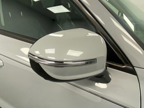 Used 2022 Kia Telluride SX w/ SX Prestige Package image 12