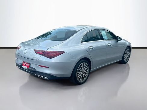Used 2025 Mercedes-Benz CLA 250 4MATIC image 6