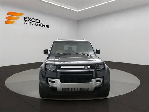 Used 2024 Land Rover Defender 130 S image 8