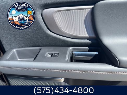 New 2025 Ford Expedition Active image 18