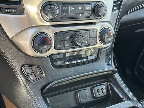 Used 2020 GMC Yukon XL Denali w/ Open Road Package image 37