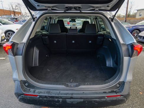 Used 2024 Toyota RAV4 LE AWD/4WD image 51