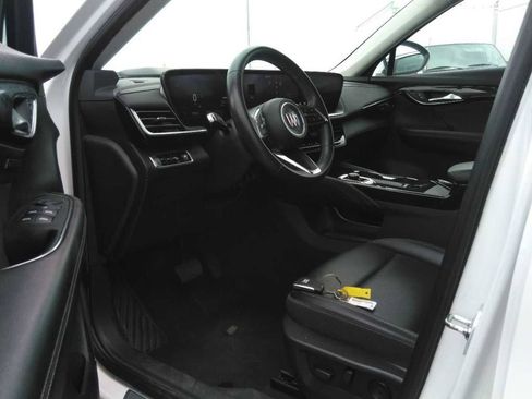 Used 2024 Buick Envision Preferred AWD/4WD image 2