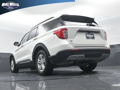 Used 2024 Ford Explorer XLT w/ Equipment Group 202A RWD image 21