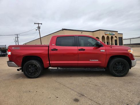 Used 2015 Toyota Tundra SR5 w/ SR5 Upgrade Package image 6