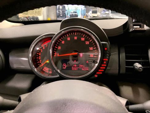 Used 2017 MINI Cooper 2-Door Hardtop image 24