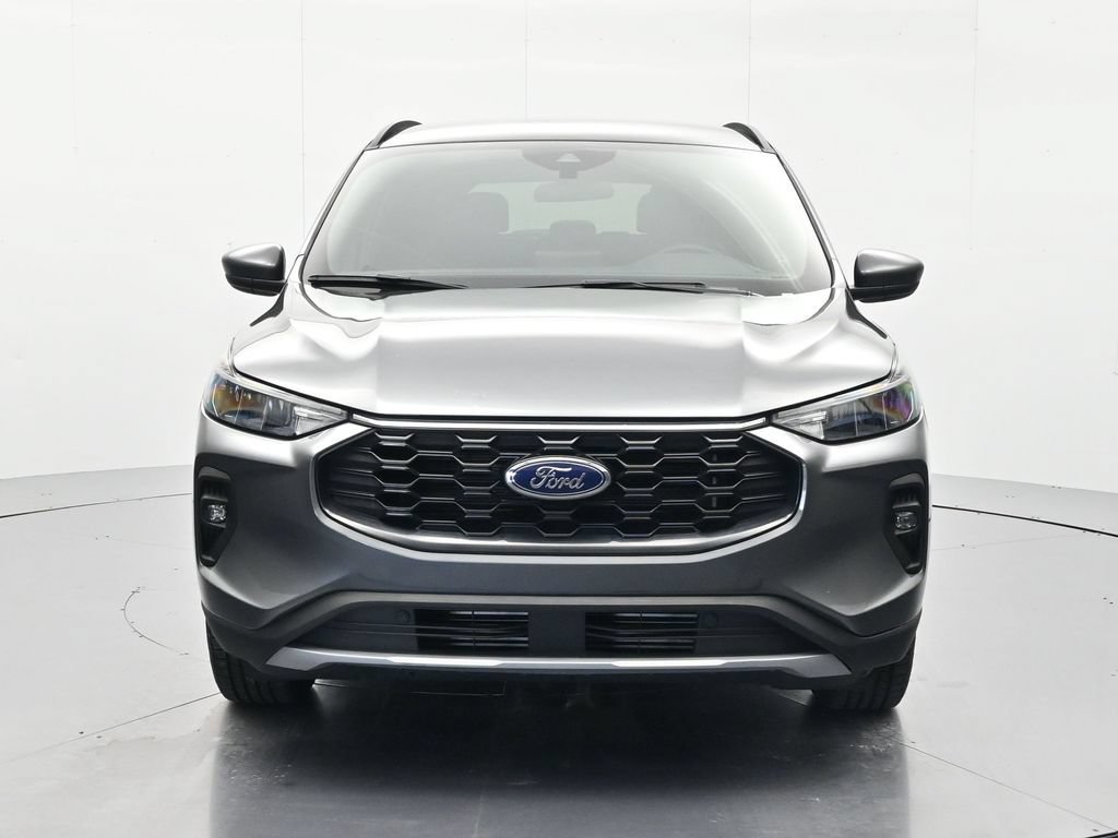 Used 2025 Ford Escape ST-Line Select AWD/4WD image 2