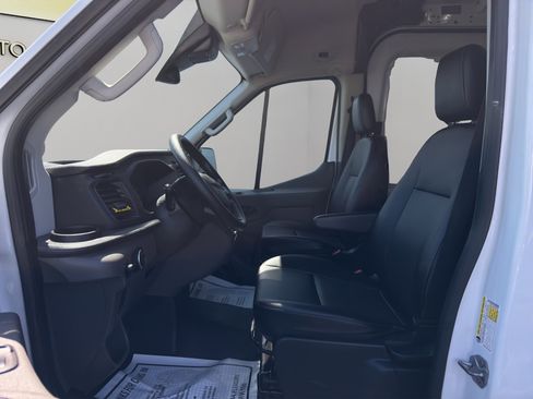 Used 2025 Ford Transit 250 148 Medium Roof image 10