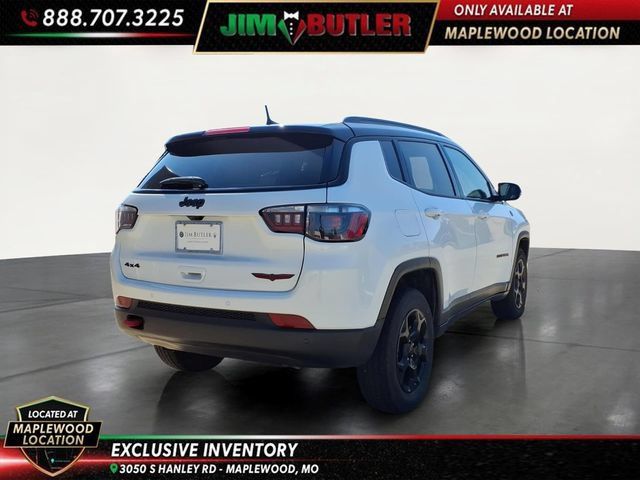 Used 2023 Jeep Compass Trailhawk AWD/4WD image 4