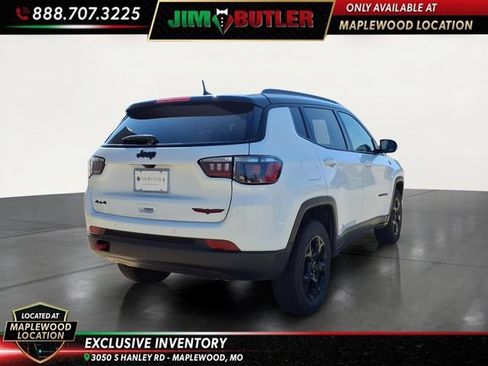 Used 2023 Jeep Compass Trailhawk AWD/4WD image 4