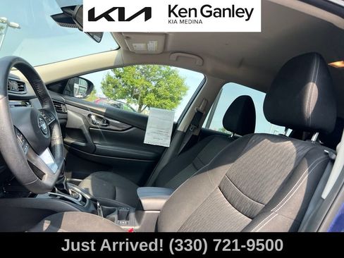 Used 2020 Nissan Rogue SV AWD/4WD image 11
