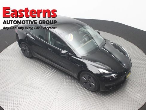 Used 2023 Tesla Model 3 Standard Range RWD image 3
