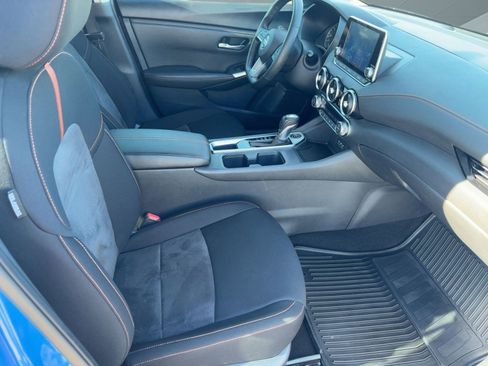 Used 2023 Nissan Sentra SR w/ Electronics Package image 29