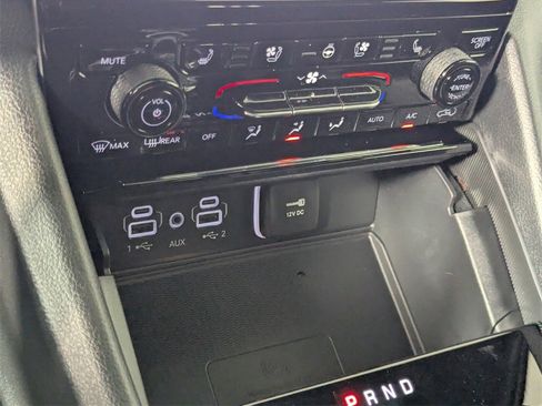 New 2025 Jeep Grand Cherokee Limited w/ Luxury Tech Group II image 24