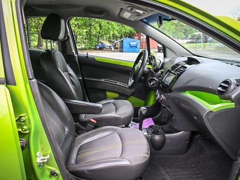 Used 2014 Chevrolet Spark LT FWD image 16