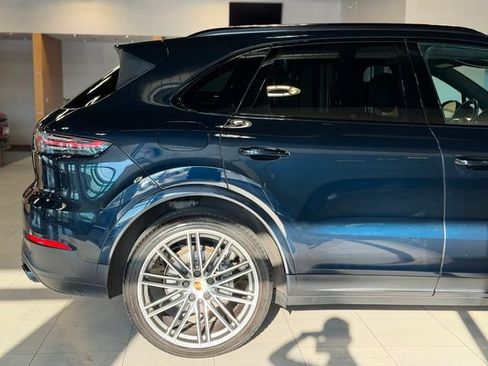 Used 2019 Porsche Cayenne S AWD/4WD image 16