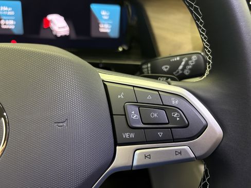 New 2026 Volkswagen Atlas SE image 16