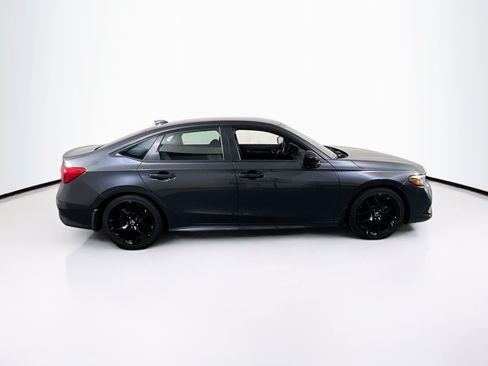 Used 2023 Honda Civic Sport image 4
