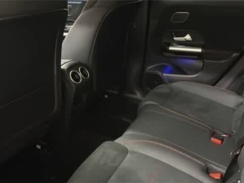 Certified 2025 Mercedes-Benz GLA 250 4MATIC image 29