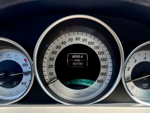 Used 2012 Mercedes-Benz C 250 Sedan image 22