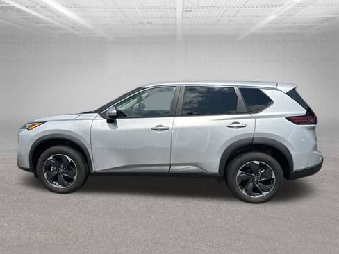 Used 2024 Nissan Rogue SV AWD/4WD image 6
