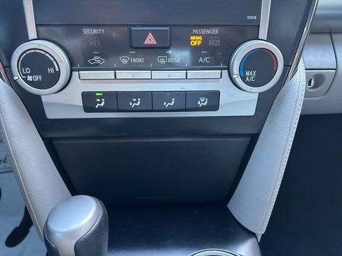 Used 2014 Toyota Camry LE FWD image 26