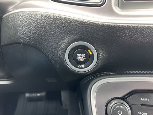 Used 2021 Dodge Challenger GT w/ Performance Handling Group image 20