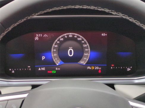 New 2026 Volkswagen Taos SE image 13