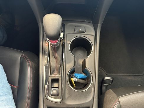 Used 2024 Chevrolet Equinox RS w/ RS Leather Package AWD/4WD image 18