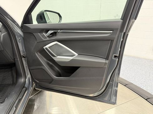 Used 2020 Audi Q3 2.0T Premium w/ Convenience Package image 24