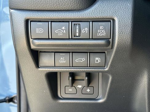 Used 2024 Toyota Land Cruiser image 30