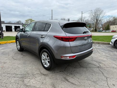 Used 2017 Kia Sportage LX AWD/4WD image 3